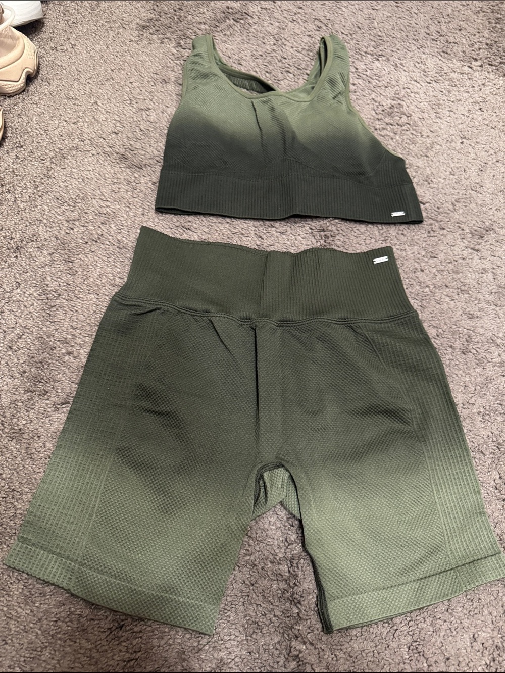 Seamless Olive Green Active Set - Bra & High-Waist Shorts Pink Victoria’s Secret
